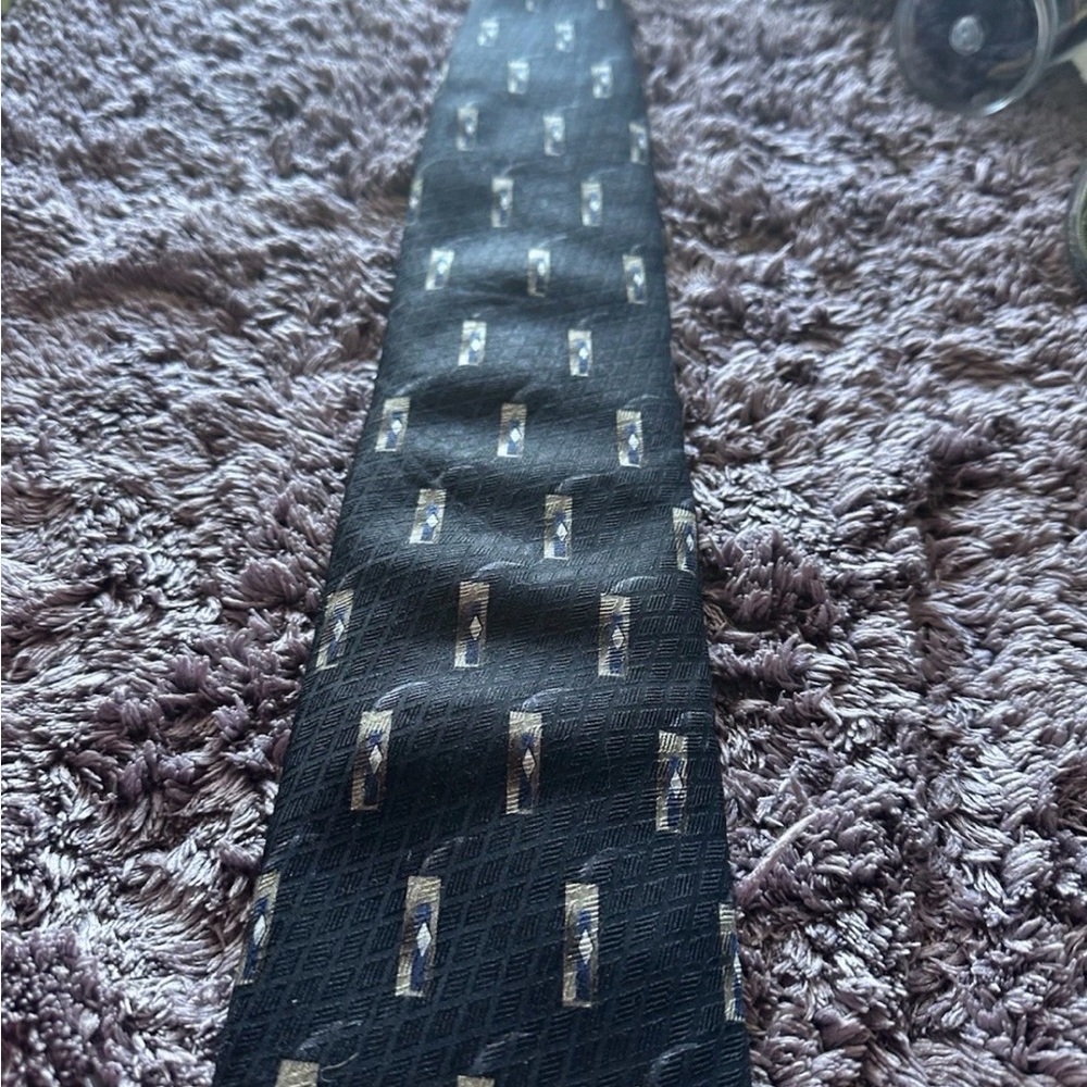 Z. Richards Men's Black Gold Blue Silk Geometric Woven Tie Handmade - Picture 2 of 3